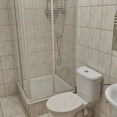 Habitación en casa particular Kolbe House Harmeze