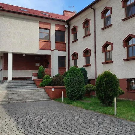 Kolbe House * Harmeze